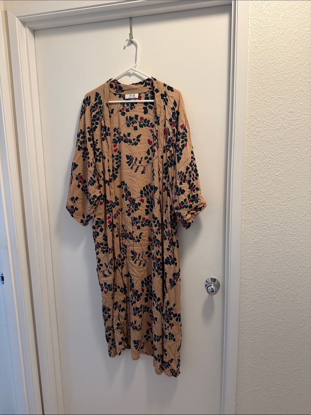 Sig Zane Beige Floral Open-Front Cardigan with Navy and Wine Print